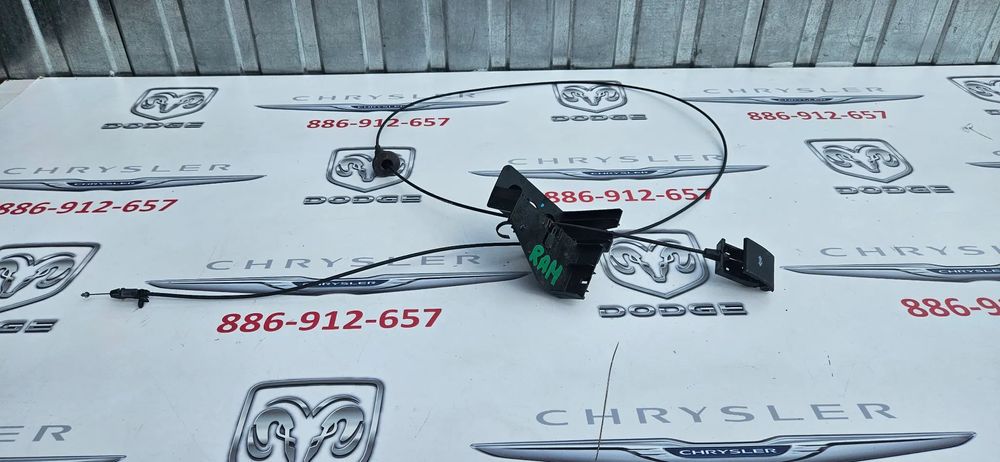 RAM 1500 V 5 2019- Cięgno maski silnika Linka otwierania maski