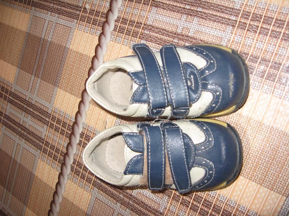 детские кроссовки