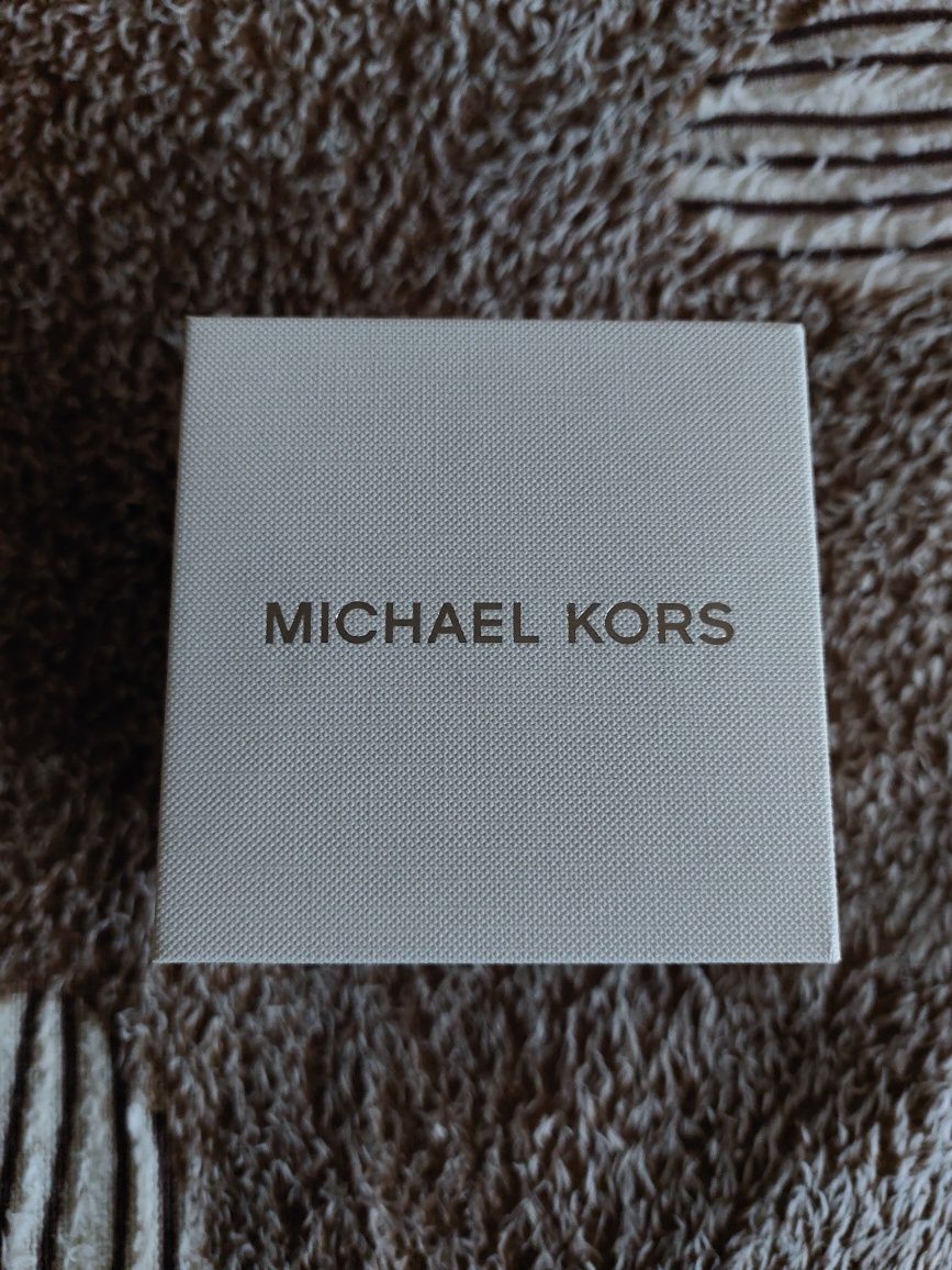 Годинник чоловічий часи Michael Kors Oversized Slim Runway MK8576 New!