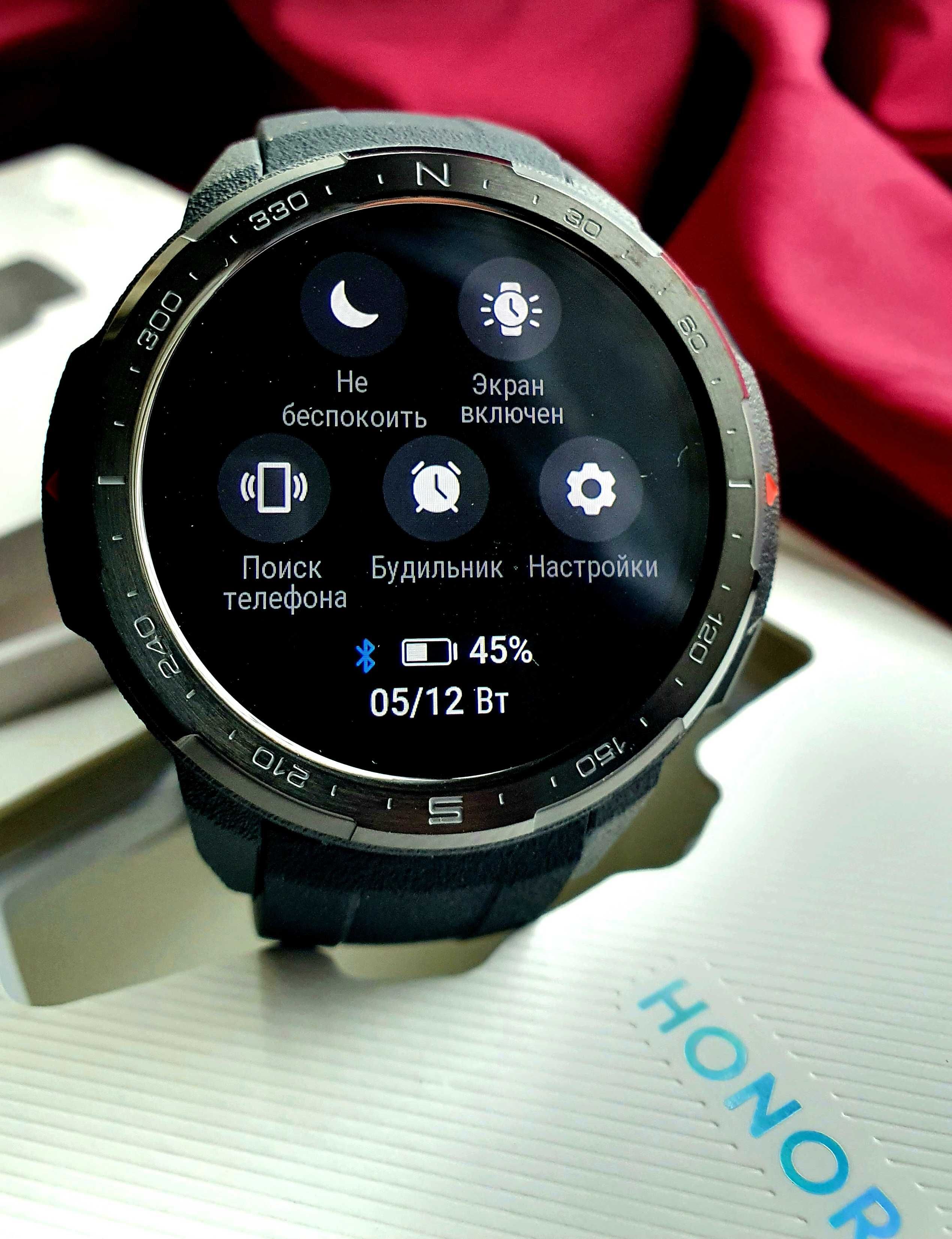 Продам смарт часы умные часы 4 недели работы от Honor Watch GS Pro