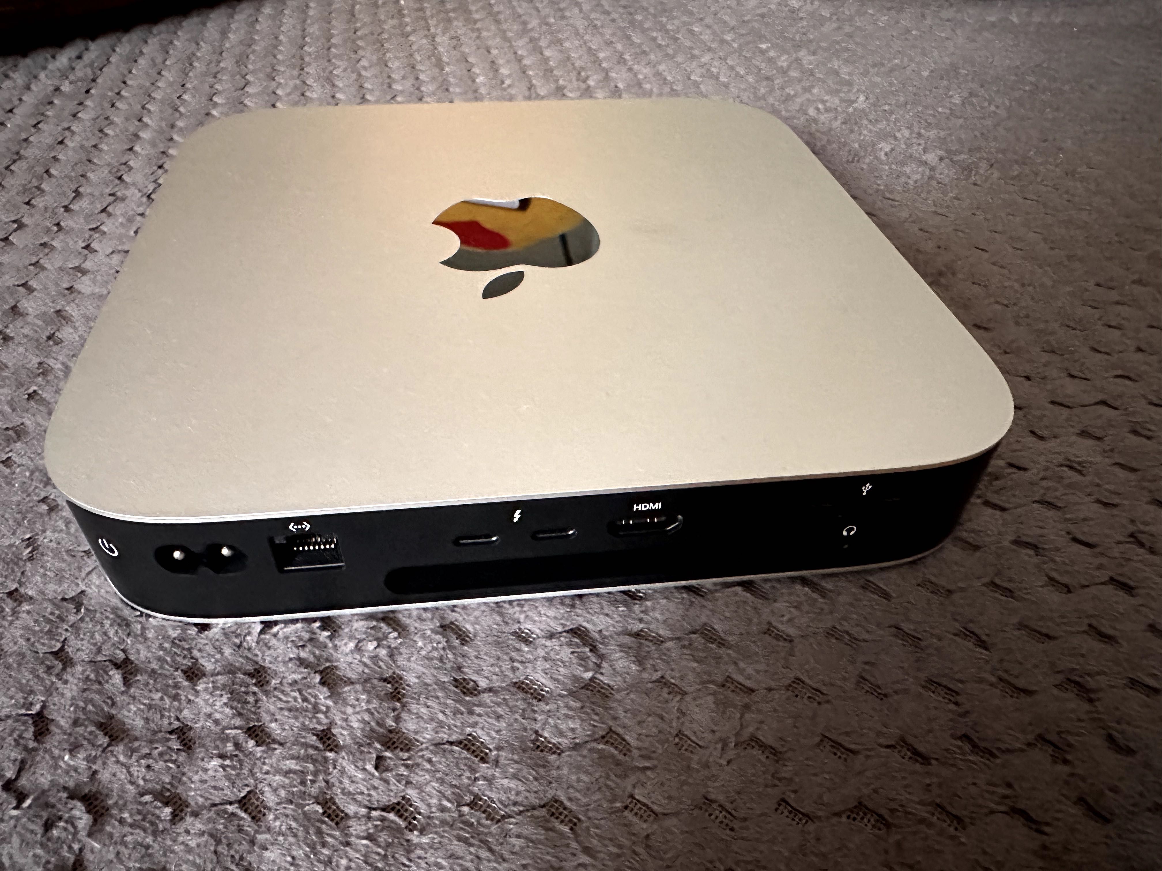 APPLE MAC MINI 2023 8/256GB M2 8xCPU 10xGPU