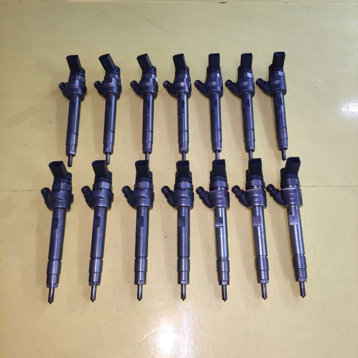 Форсунки 0445110613  8514146 BMW F20 F30 F45  Toyota Avensis 2.0D