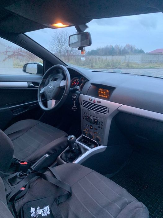 Продам Opel astra 1,6