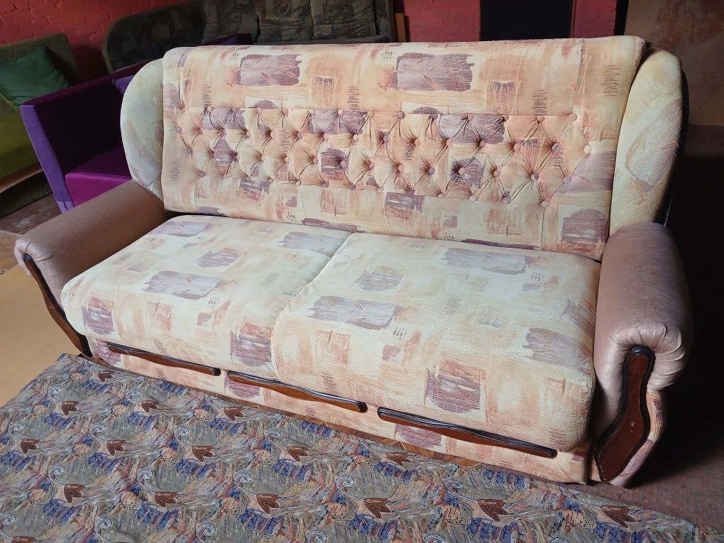 Продам диван малютка велика