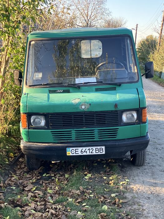 Продається надійне авто Mersedes D208 T1