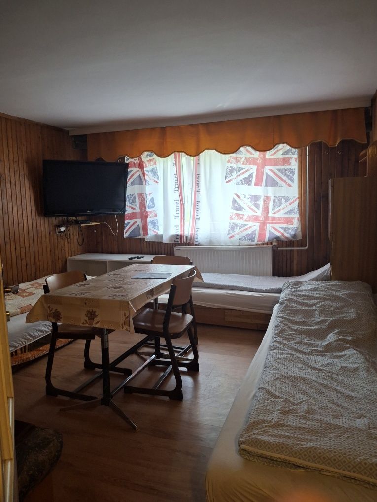3 mieszkania do 7 osób, 2 mieszkania 3 osobowe, w pełni wyposażone