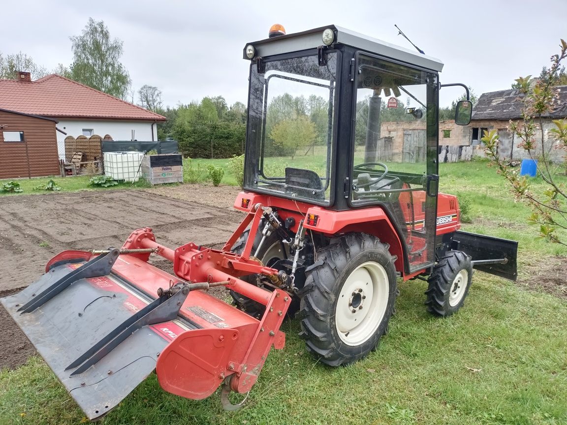 Traktor Mitsubishi MT16, hydraulika, WOM, glebogryzarka, pług, 4x4.