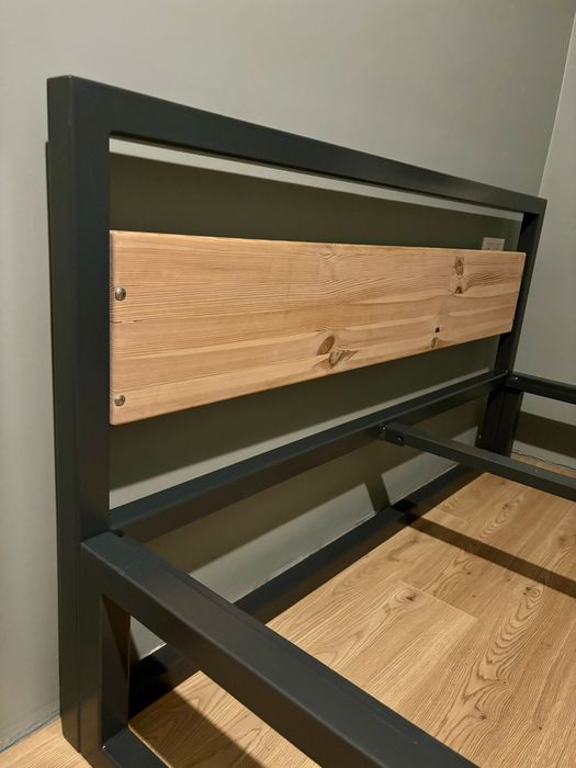 Rama do łóżka stalowa malowana proszkowo