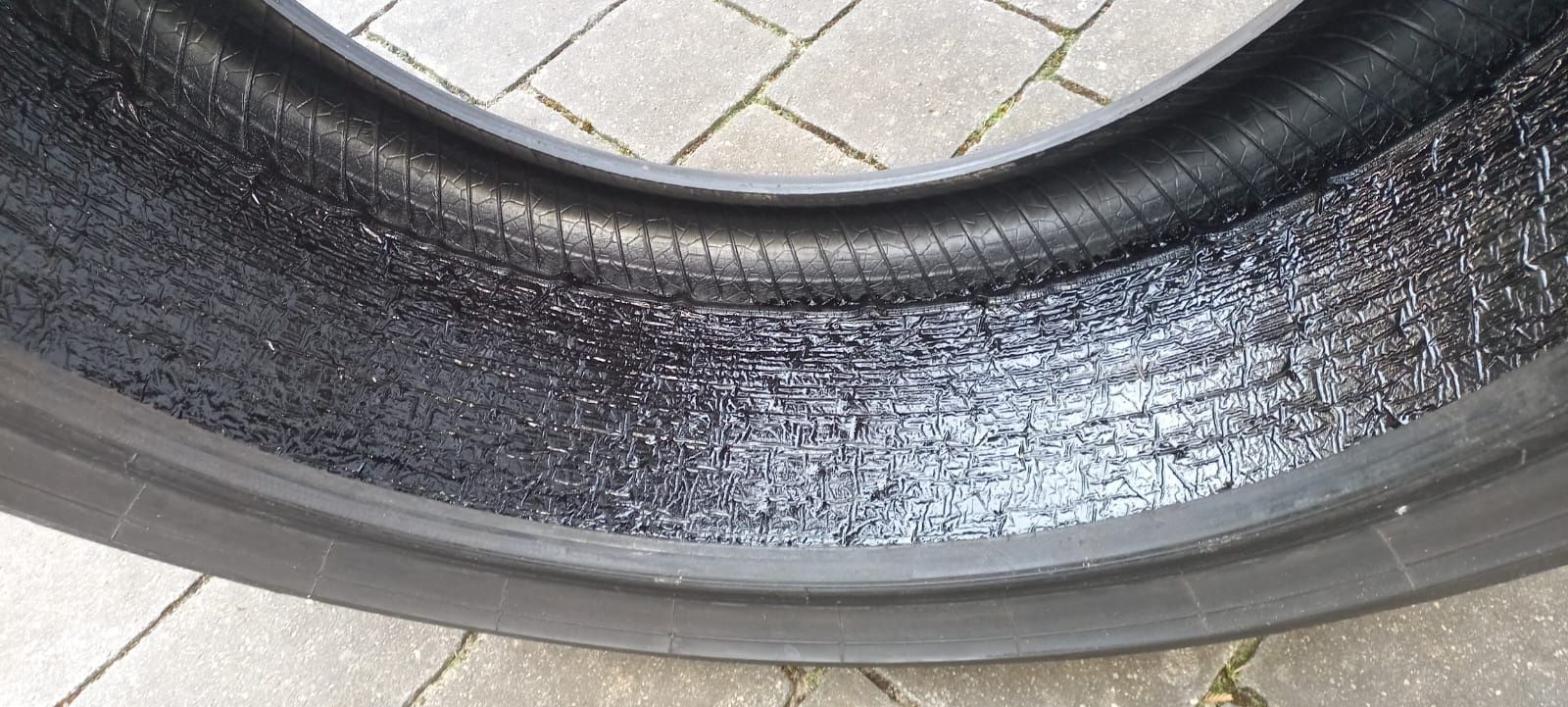 Opona Pirelli letnia 245.40.19