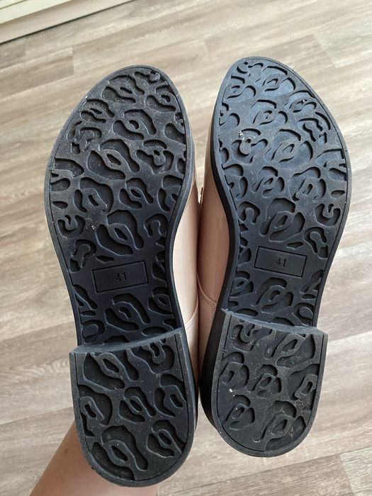 Туфлі жіночі трендового кольору