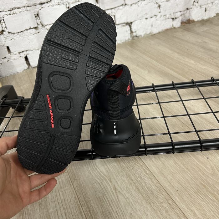 Under Armour HOVR Phantom 3 SE