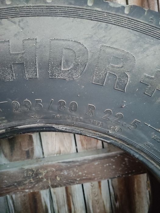 Oddam oponę od tira