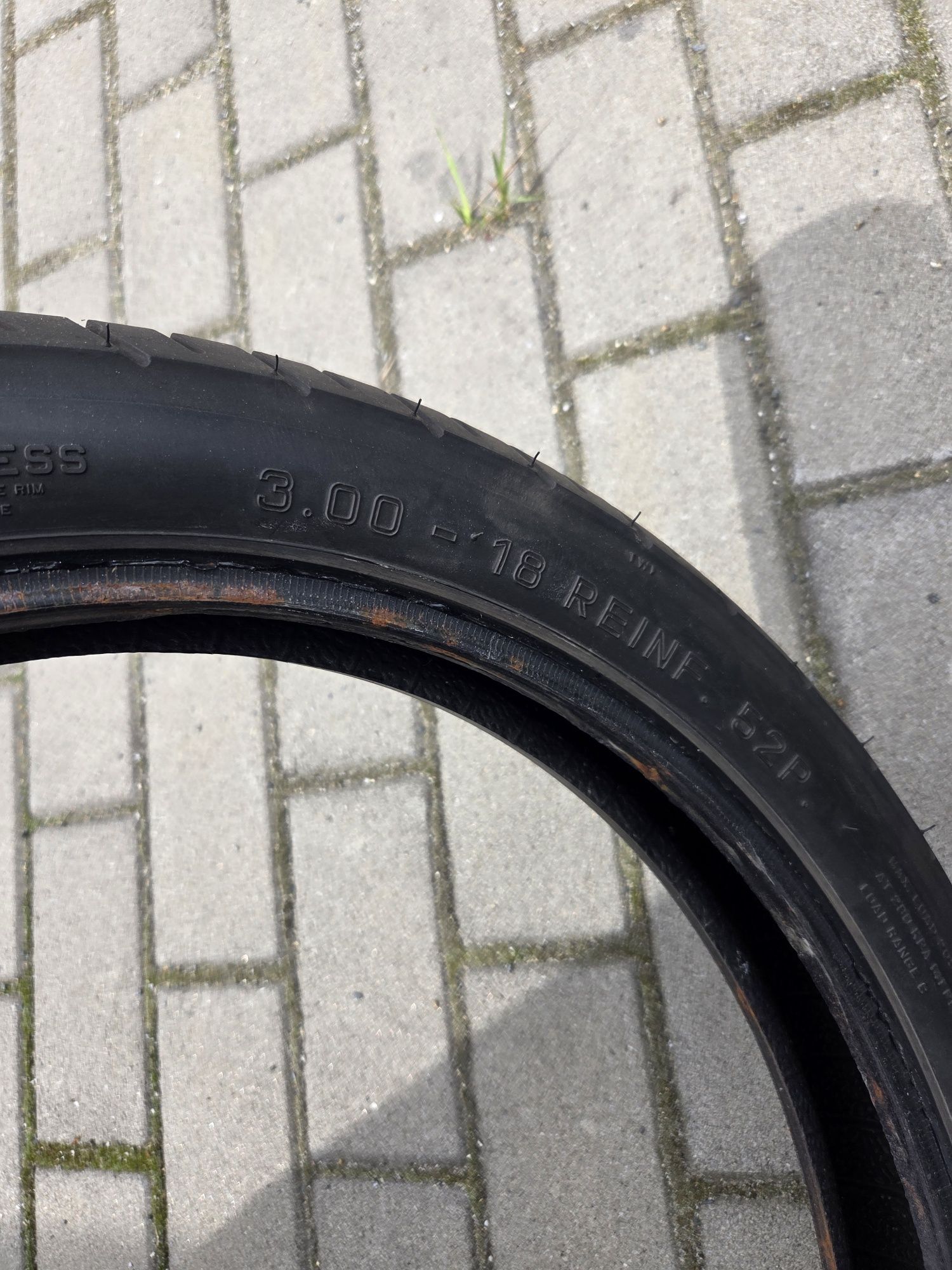 Opona Metzleler me22 3.00-18 18rok