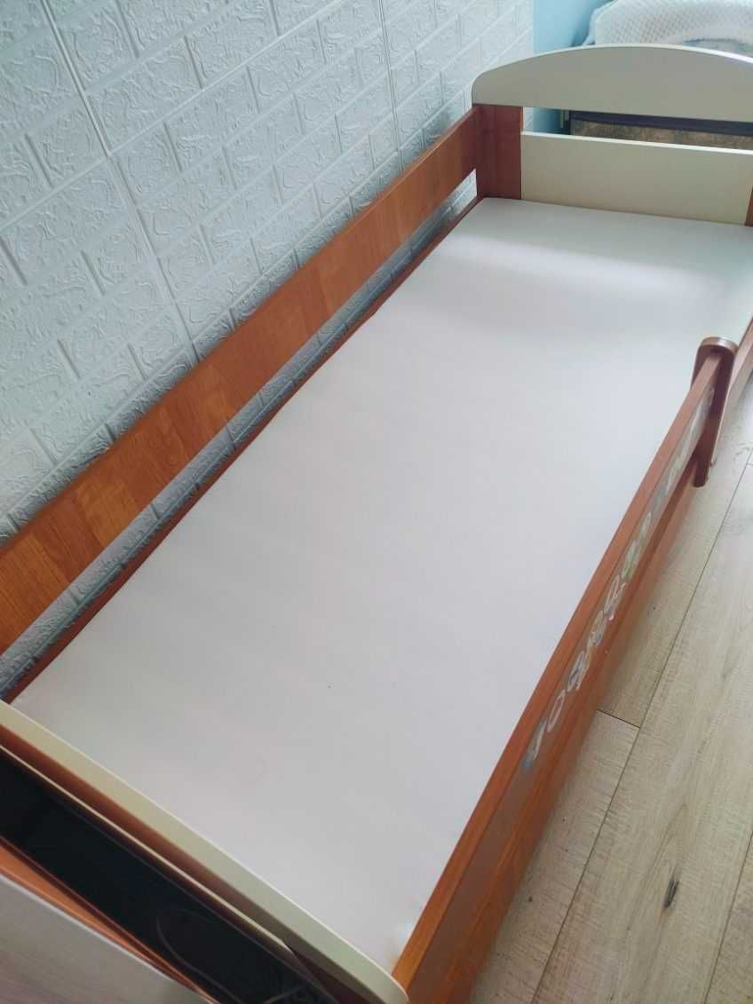 Łóżeczko dziecięce 160 x 70