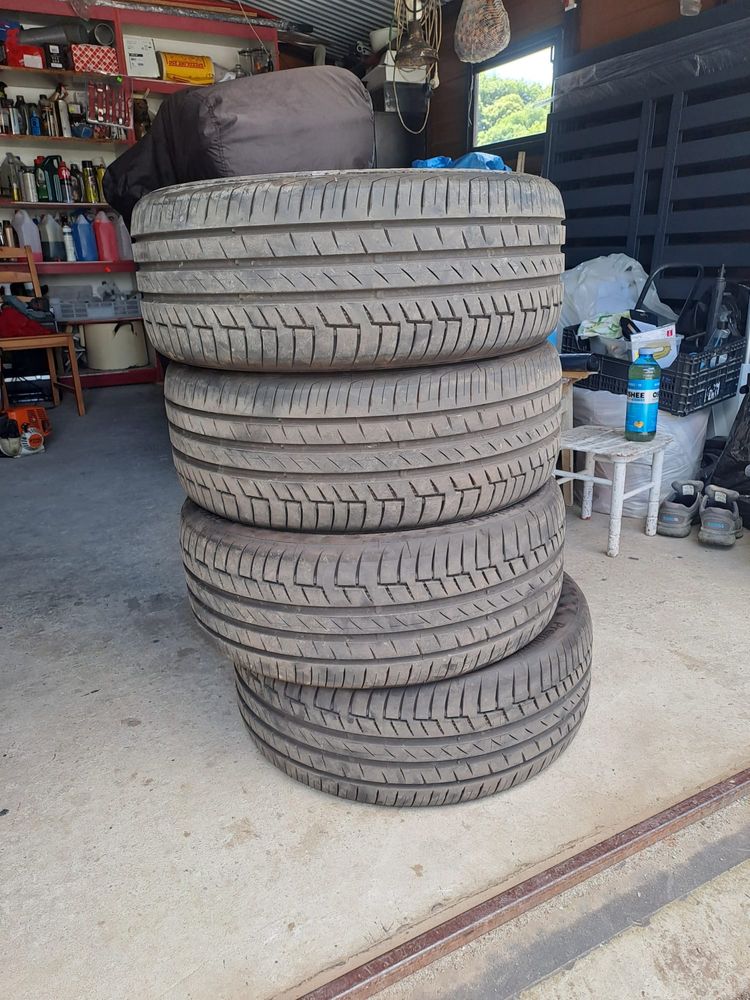 Sprzedam opony letnie Continental 235/45 rozm. 18