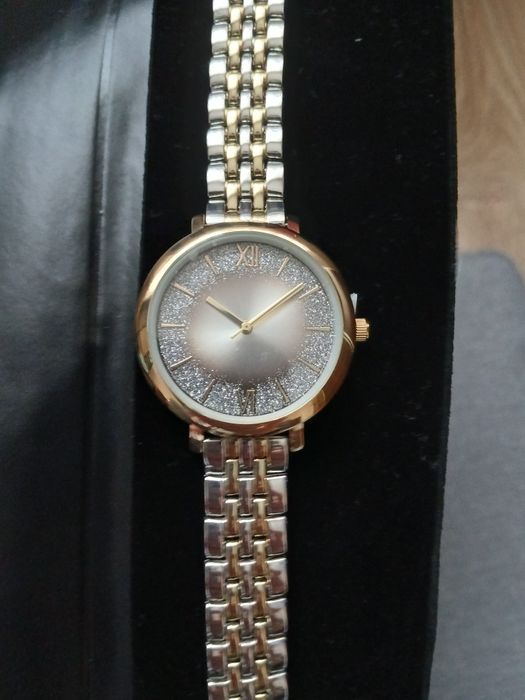 Avon zegarek damski cloe