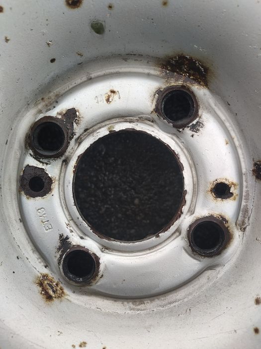 Продам диски на машину 14 Dacia/Renault