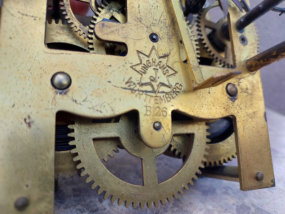 611 Mechanizm starego zegara ściennego Junghans B26 sprawny zabrudzony