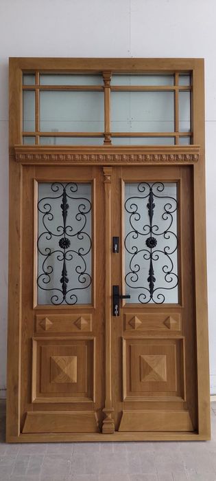 Drzwi zewnętrzne dębowe