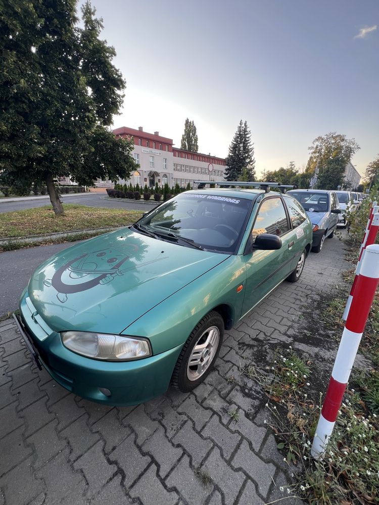 Mitsubishi Colt 99 na części