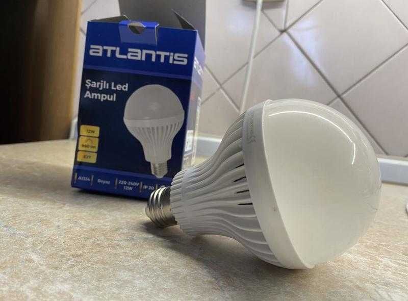 Светодиодная аккамуляторная лампа!