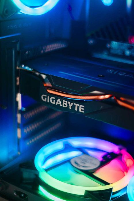 PC GAMER  RTX 2060 Super / Ryzen 5 3600X / 16GB RAM RGB