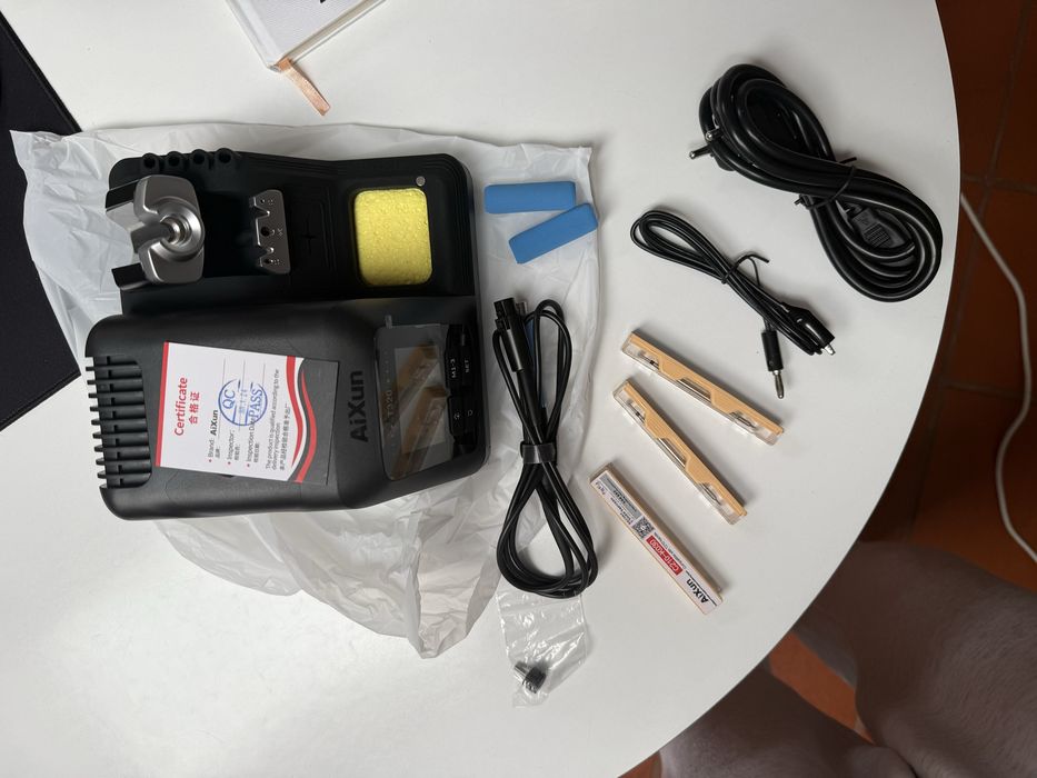 Estação de soldar inteligente 200 W AiXun T320 – Profissional