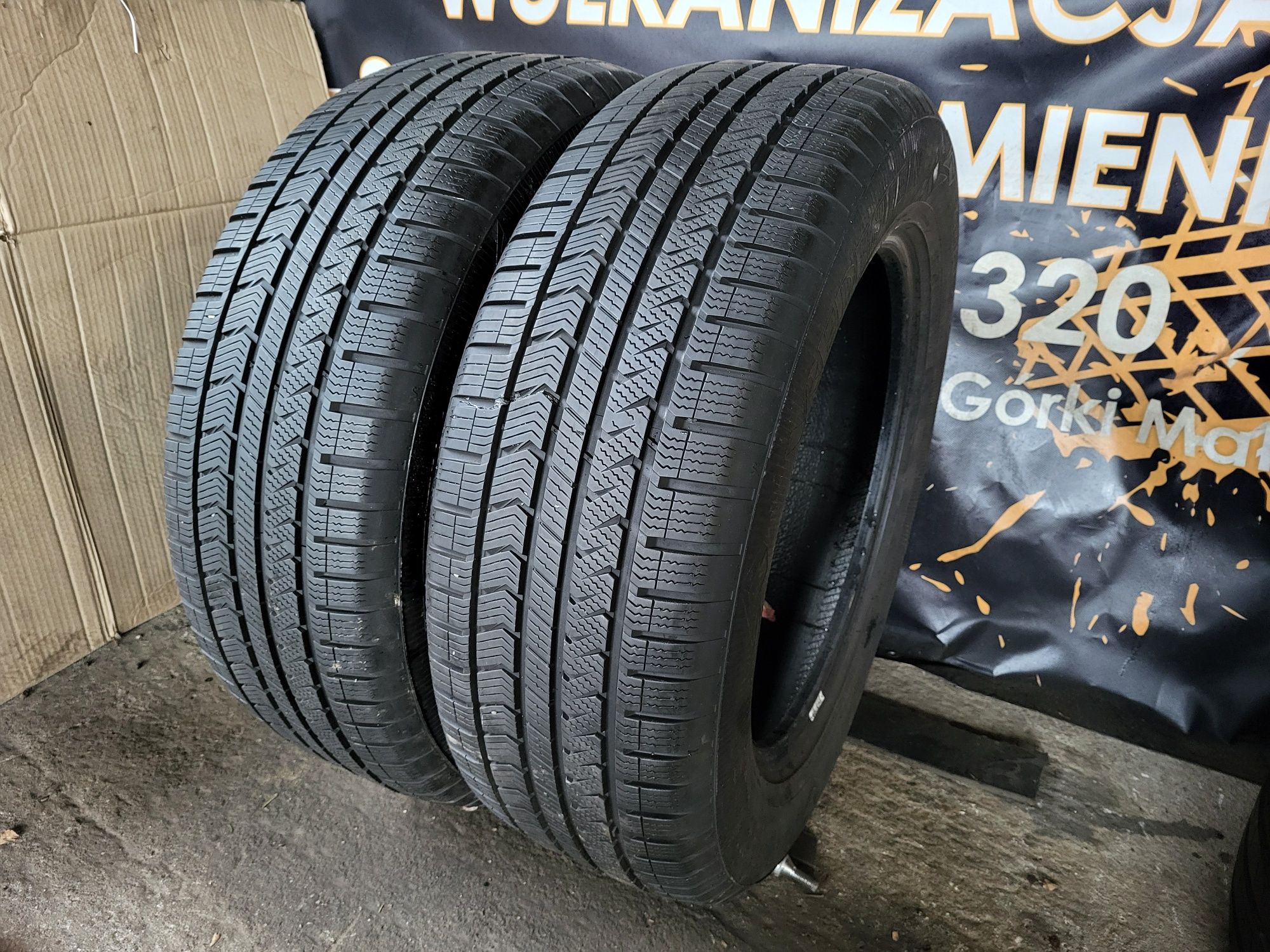 Opony wielosezonowe 235/60/18 Vredestein 6,3mm