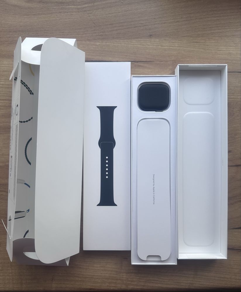 Apple Watch 8 GPS 45mm Midnight Aluminium Case ZESTAW