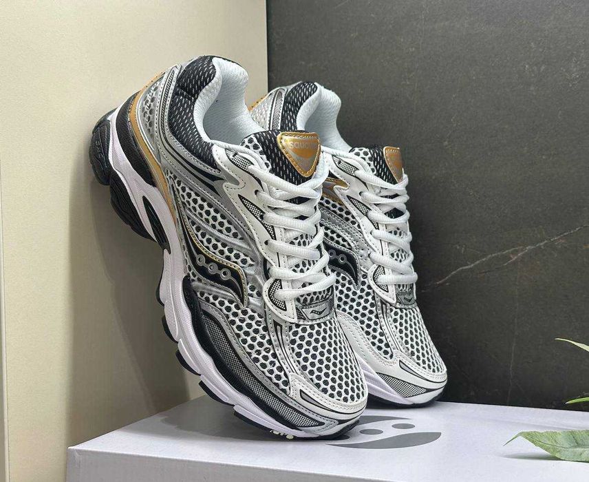 Чоловічі кросівки Saucony Progrid Omni 9 топ якість