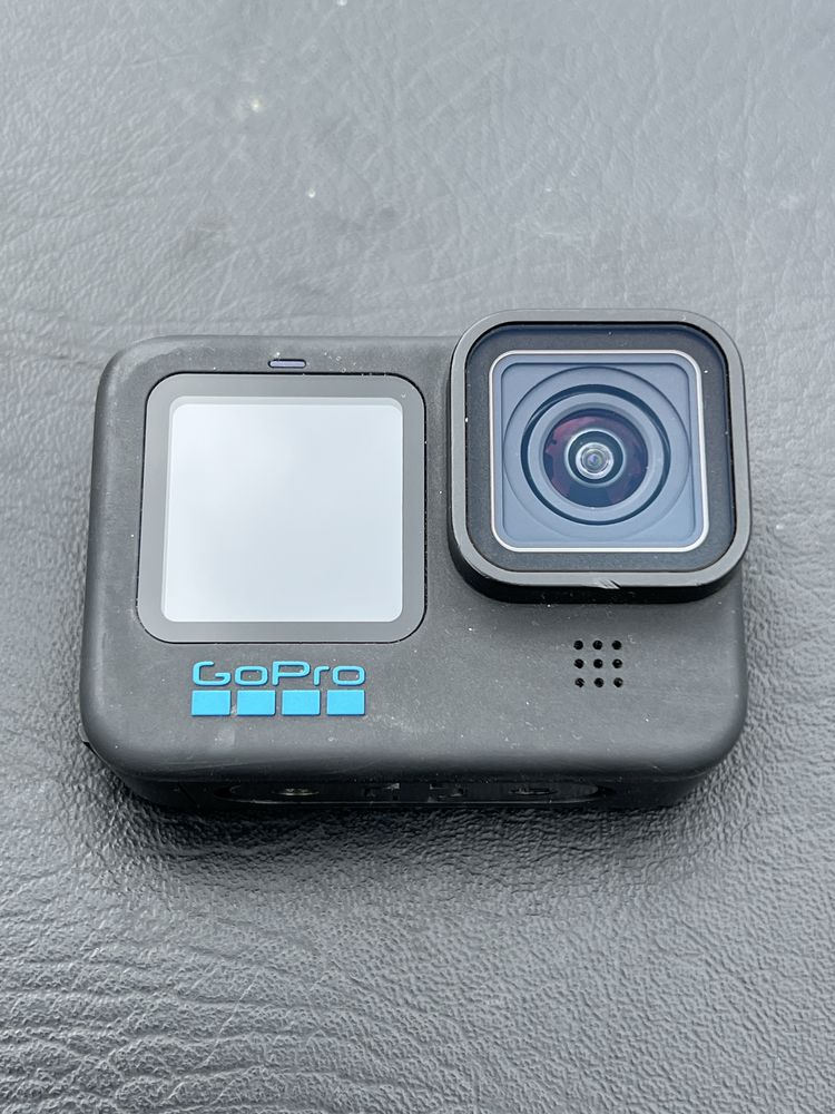 GoPro HERO 10 Black - працює тільки від зарядки