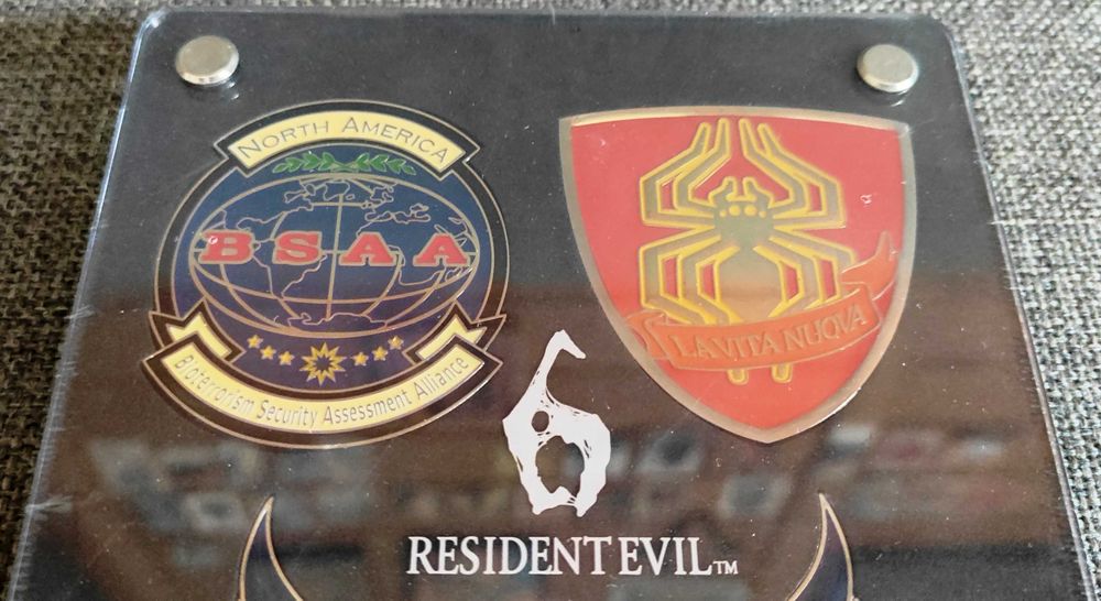 Resident Evil 6 Forces Emblems Medals Medale New & Sealed RARE!