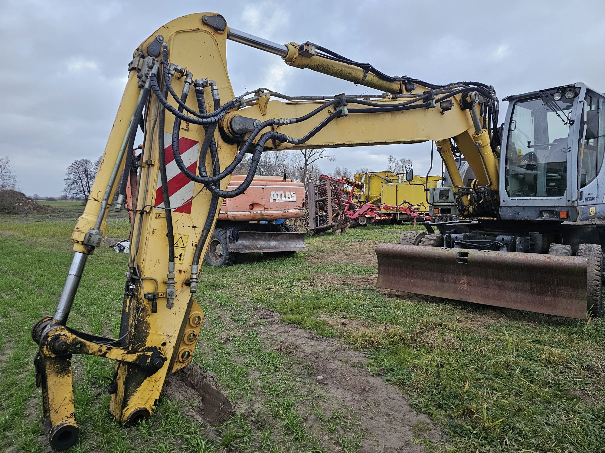 Koparka kołowa New Holland MH 6.6 2006r. Atlas JCB Liebher