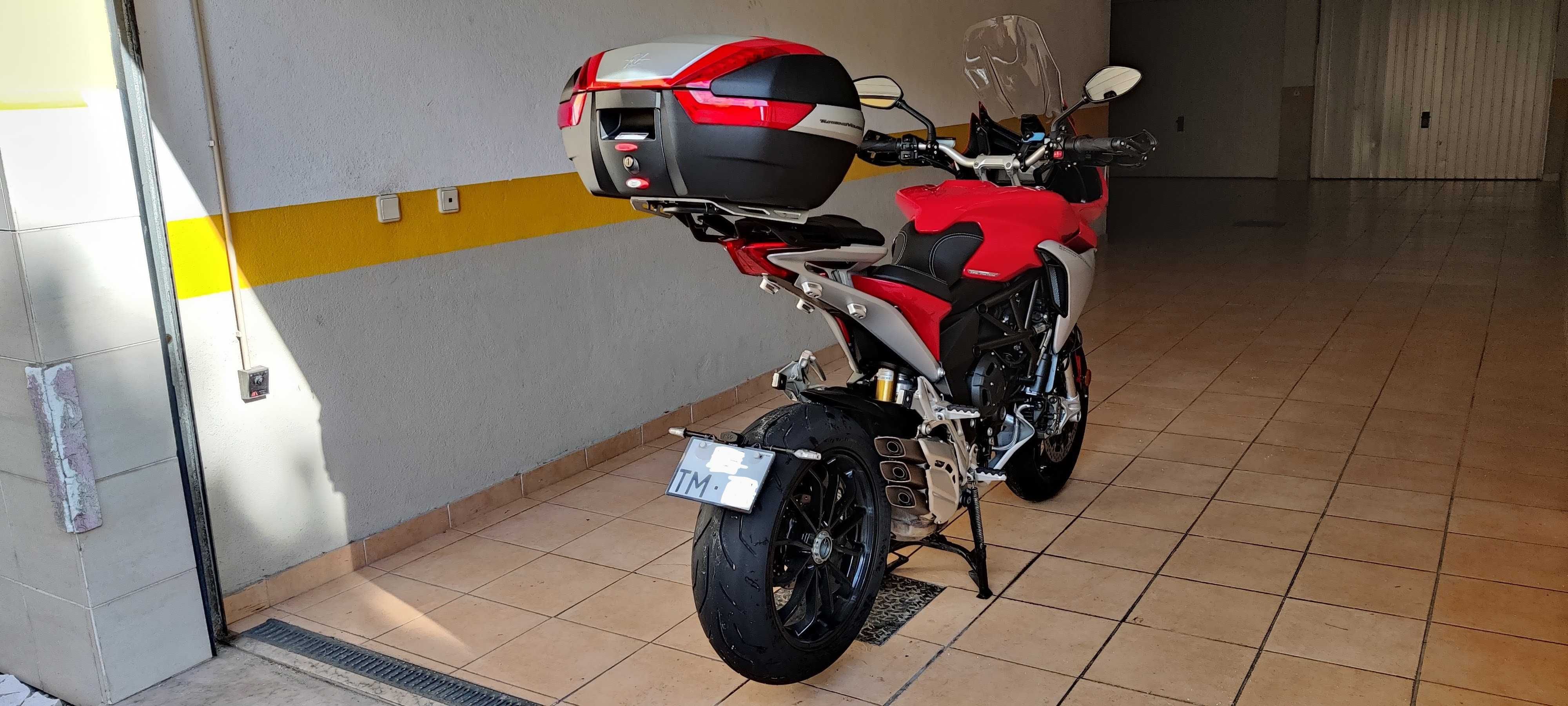 MV Agusta Turismo Veloce Lusso