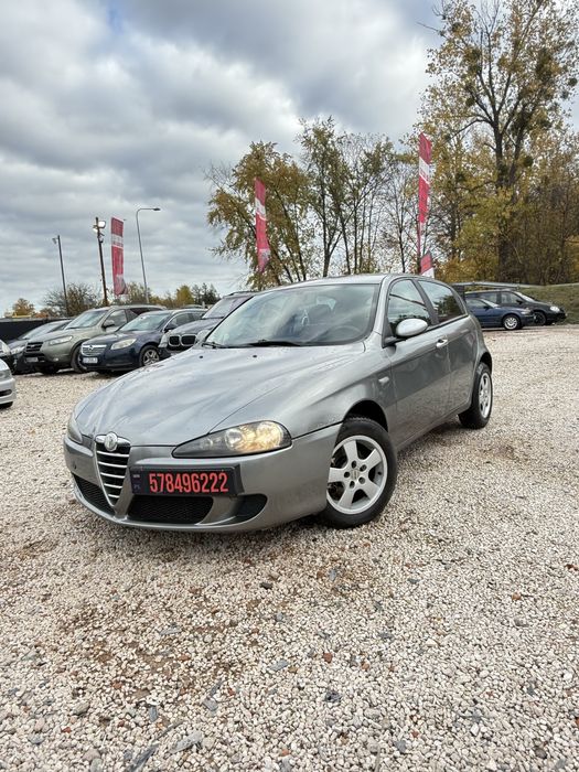 Na Sprzedaż Alfa Romeo 147 1.6B/bez rdzy/oszczędny/klima/zadbany/zamia