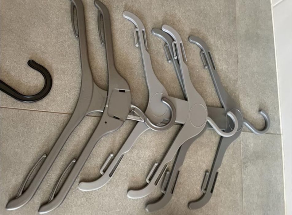 Вішалки дитячі для одягу, плечики, тремпеля