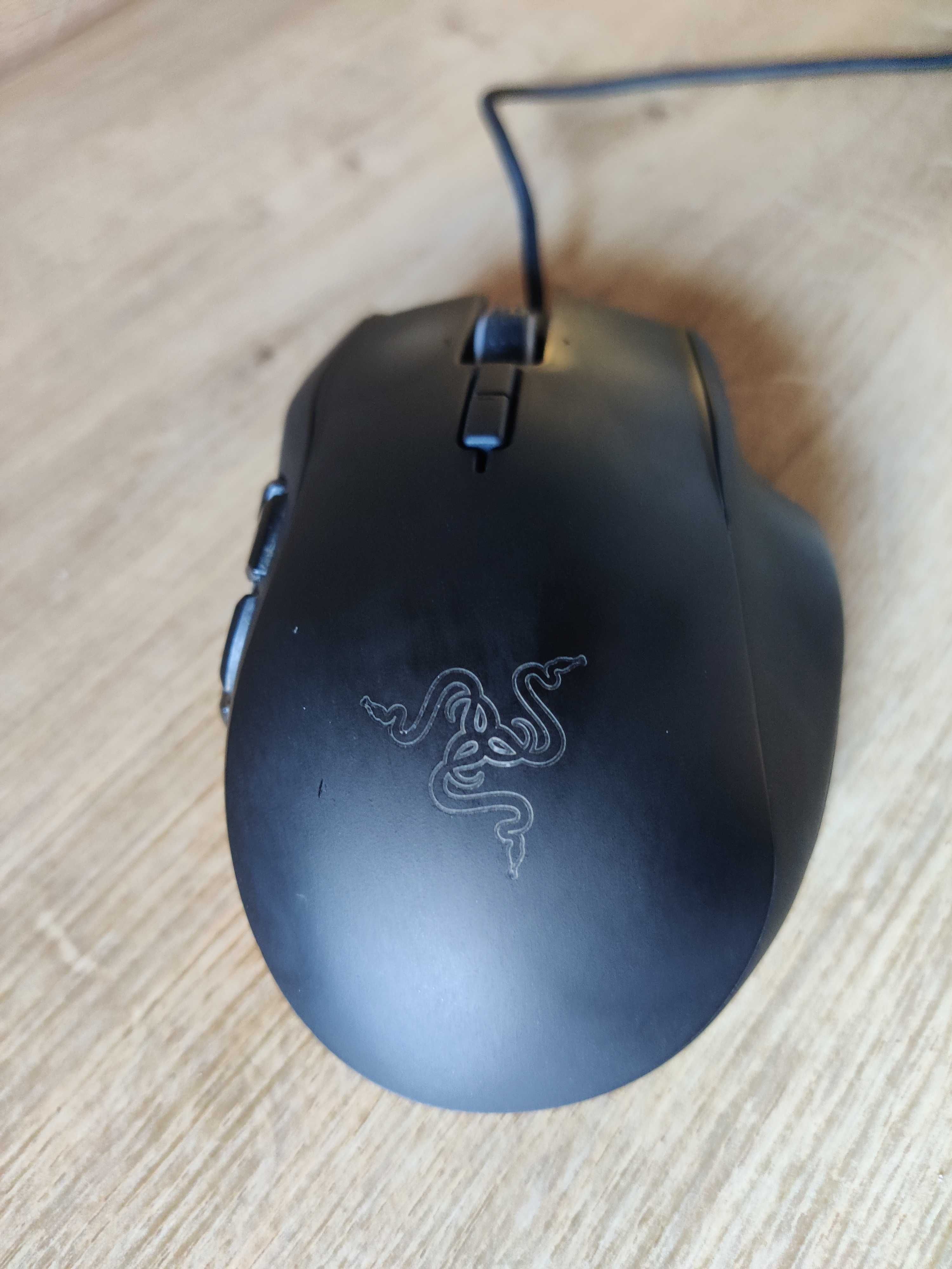 Myszka przewodowa laserowa Razer Naga Hex V2 - szwankujący scroll