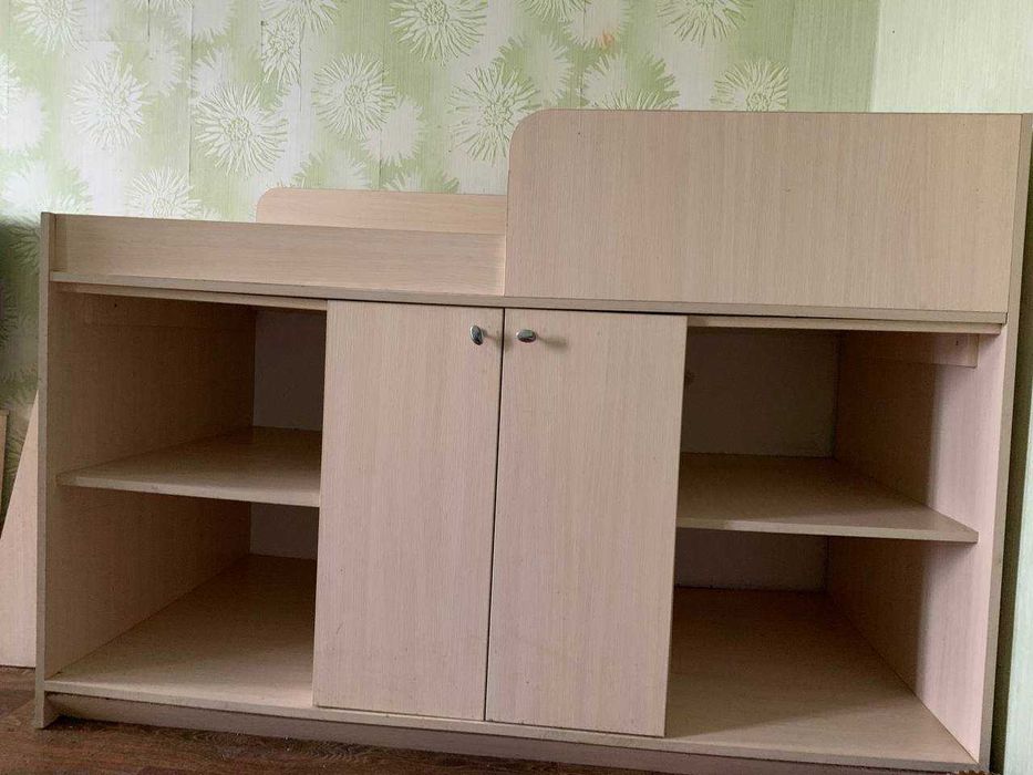 Кровать детская с мебелью