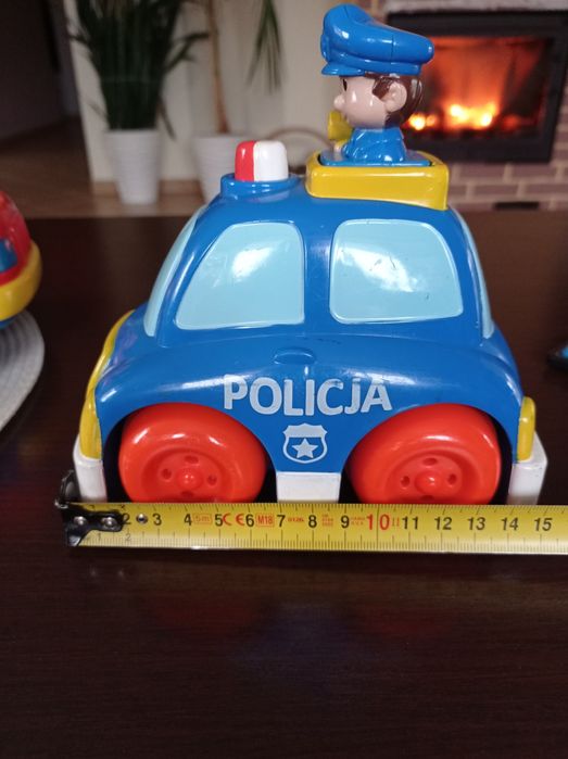 Autko policyjne z napędem