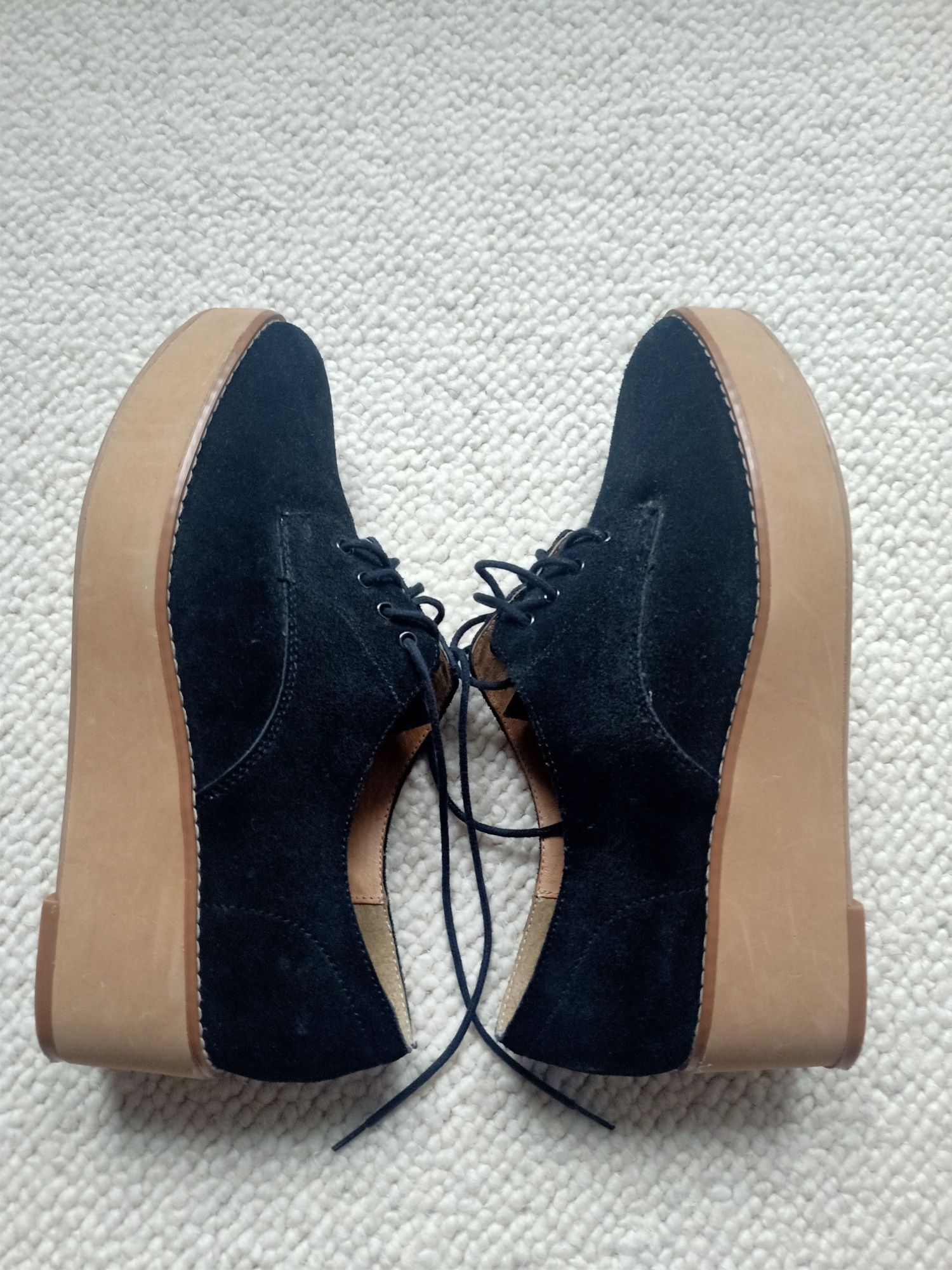 Czarne buty na platformie New Look