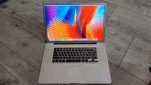 MacBook Pro 17" Intel core i7,8GB RAM,dysk SSD 256 GB,Radeon HD6770M