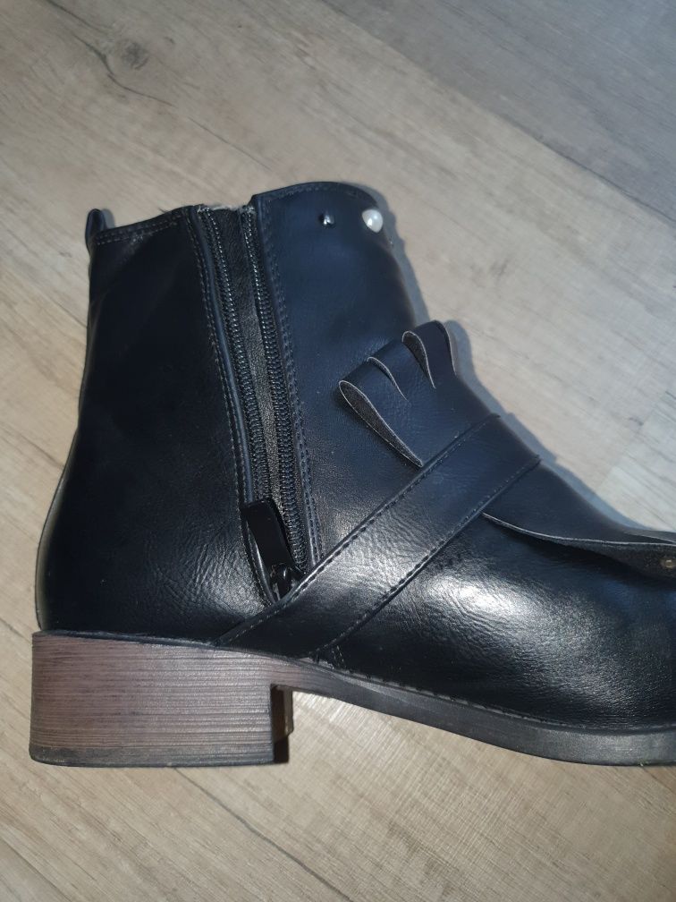 Botki czarne, rozmiar 39, Foreverfolie