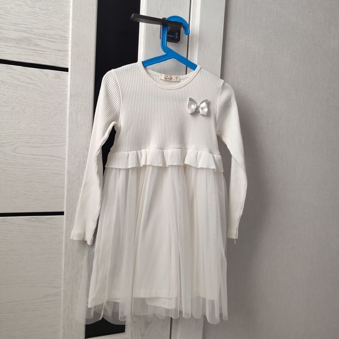 Святкові сукні для дівчинки