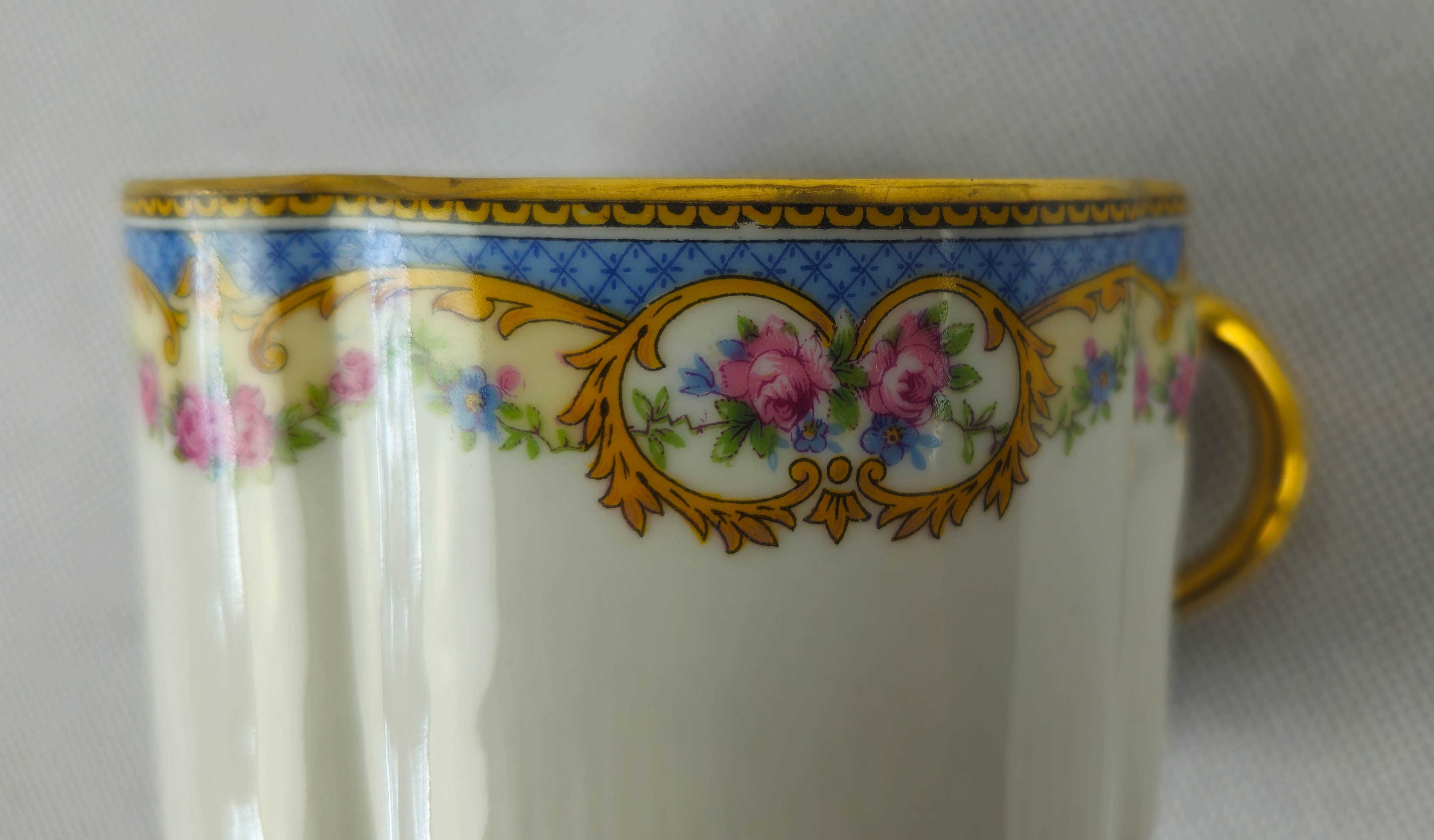 Piękna filiżanka z białej porcelany sygnatura LIMOGES