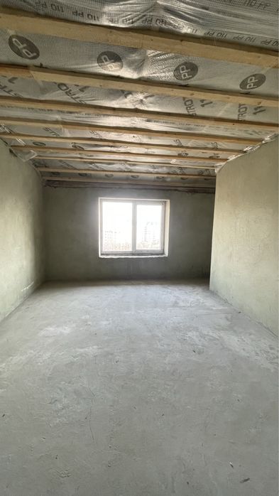 Продаж!Без комісії!Велика трикімнатна квартира біля Парку Шевченка!