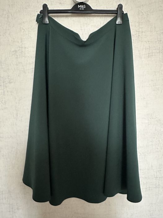 Спідниця зелена розмір L