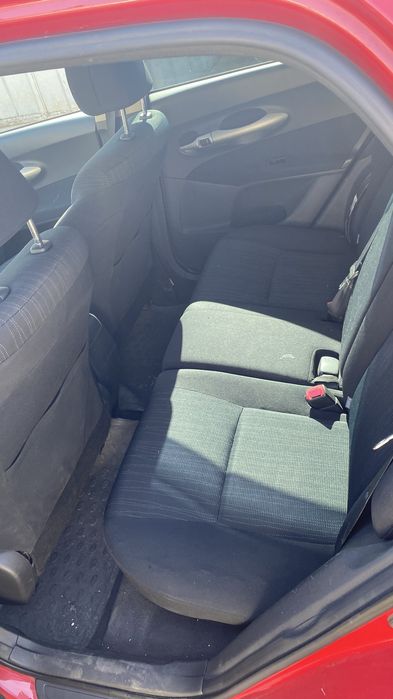 продам симейный автомобиль