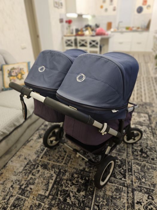 Продам коляска Bugaboo для двойни
