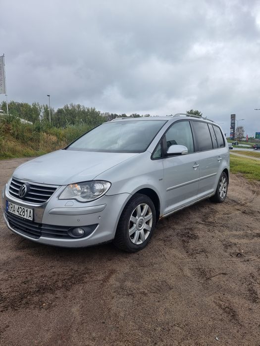 Volkswagen Touran 2.0 TDI 170 KM Highline 7osob