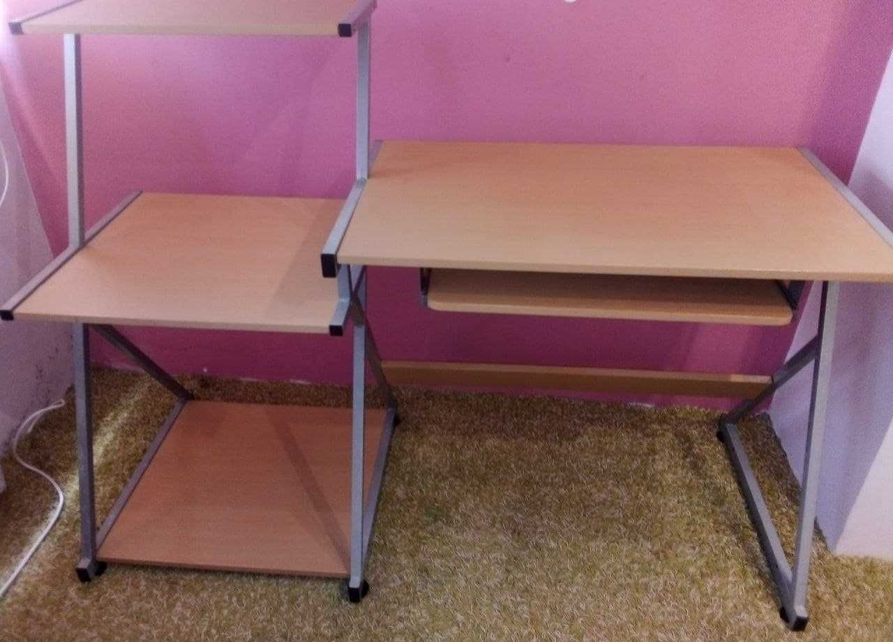 Письменный / Компьютерный стол для школьника